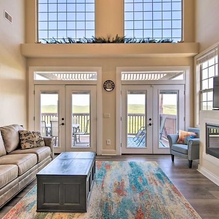 Luxe Branson Retreat With Mtn Views And Pool Access! Διαμέρισμα Εξωτερικό φωτογραφία