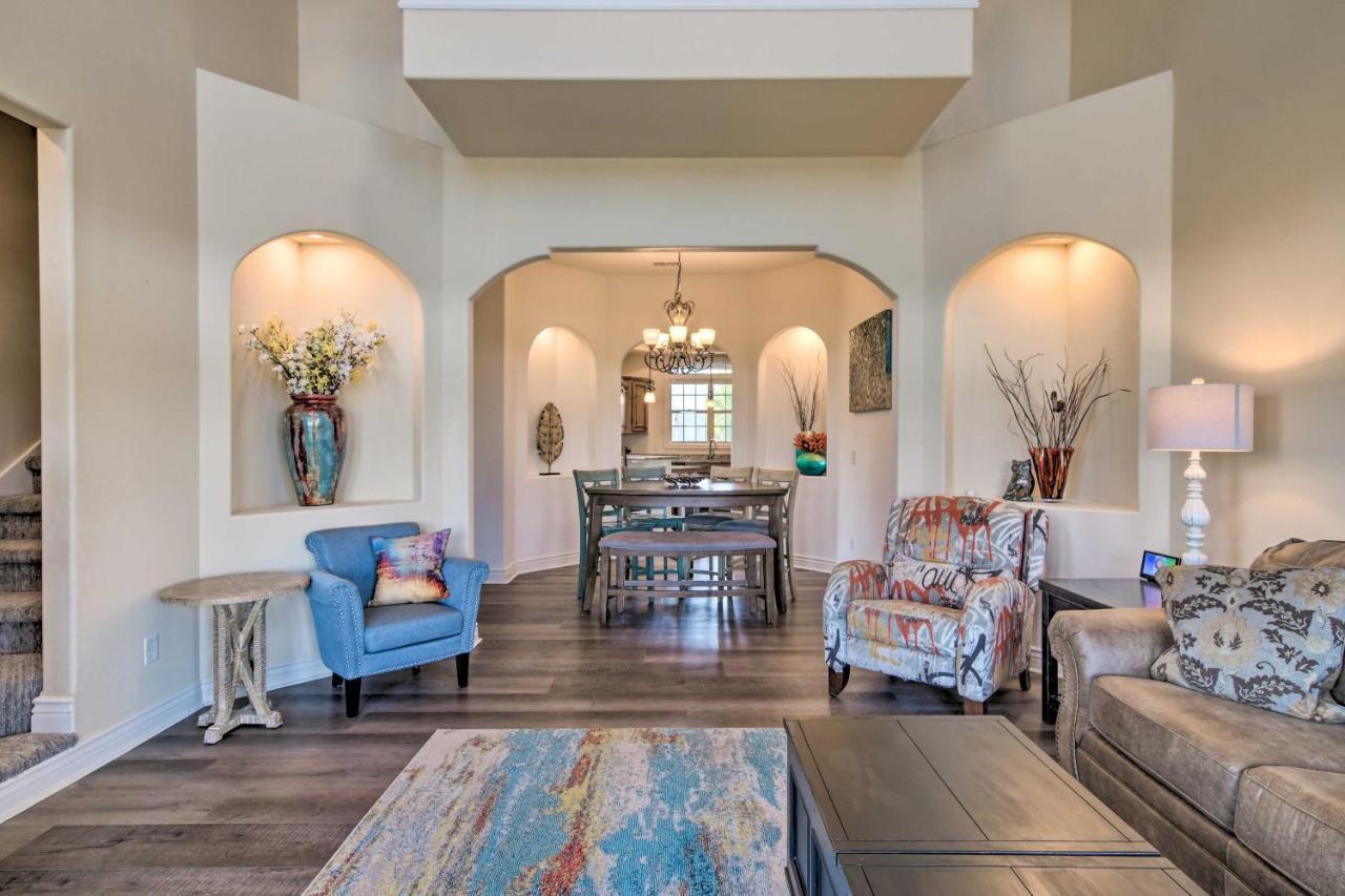 Luxe Branson Retreat With Mtn Views And Pool Access! Διαμέρισμα Εξωτερικό φωτογραφία