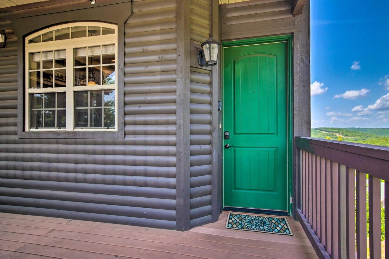 Luxe Branson Retreat With Mtn Views And Pool Access! Διαμέρισμα Εξωτερικό φωτογραφία