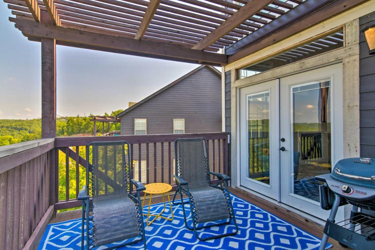 Luxe Branson Retreat With Mtn Views And Pool Access! Διαμέρισμα Εξωτερικό φωτογραφία